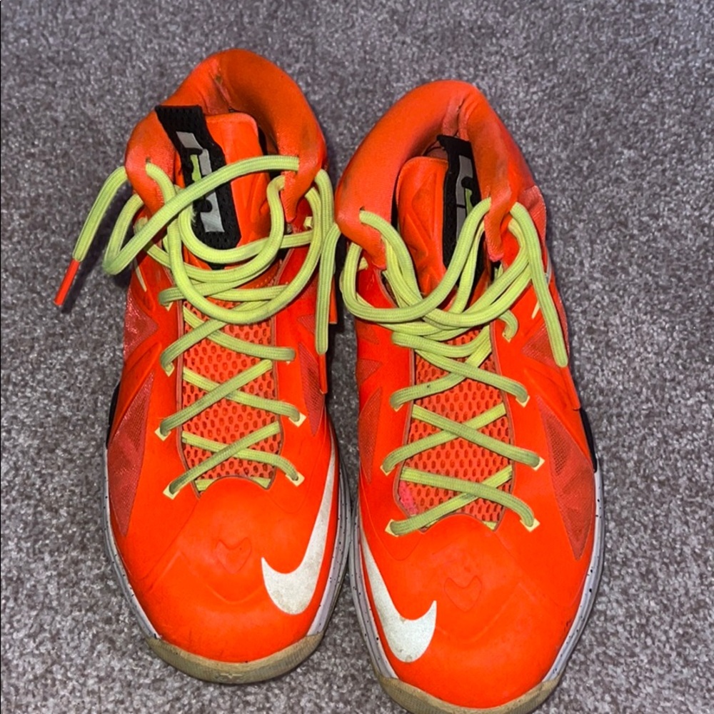 Lebrons - image 1